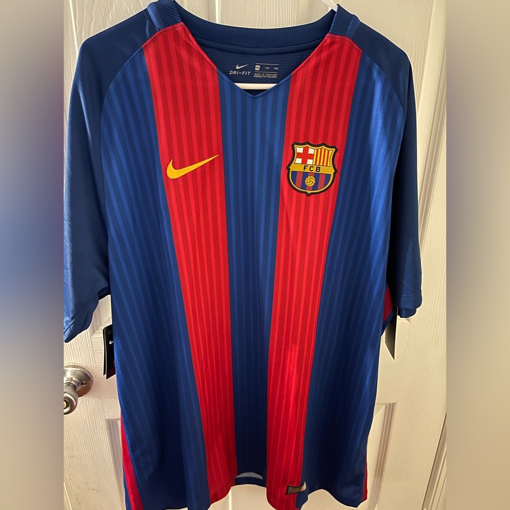 Authentic Nike MESSI Barcelona jersey size XXL